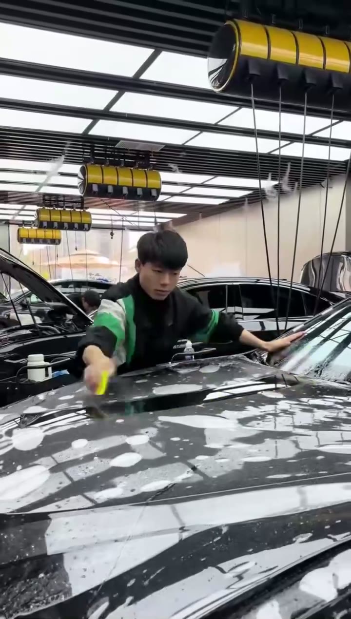 Vehicle Wrapping